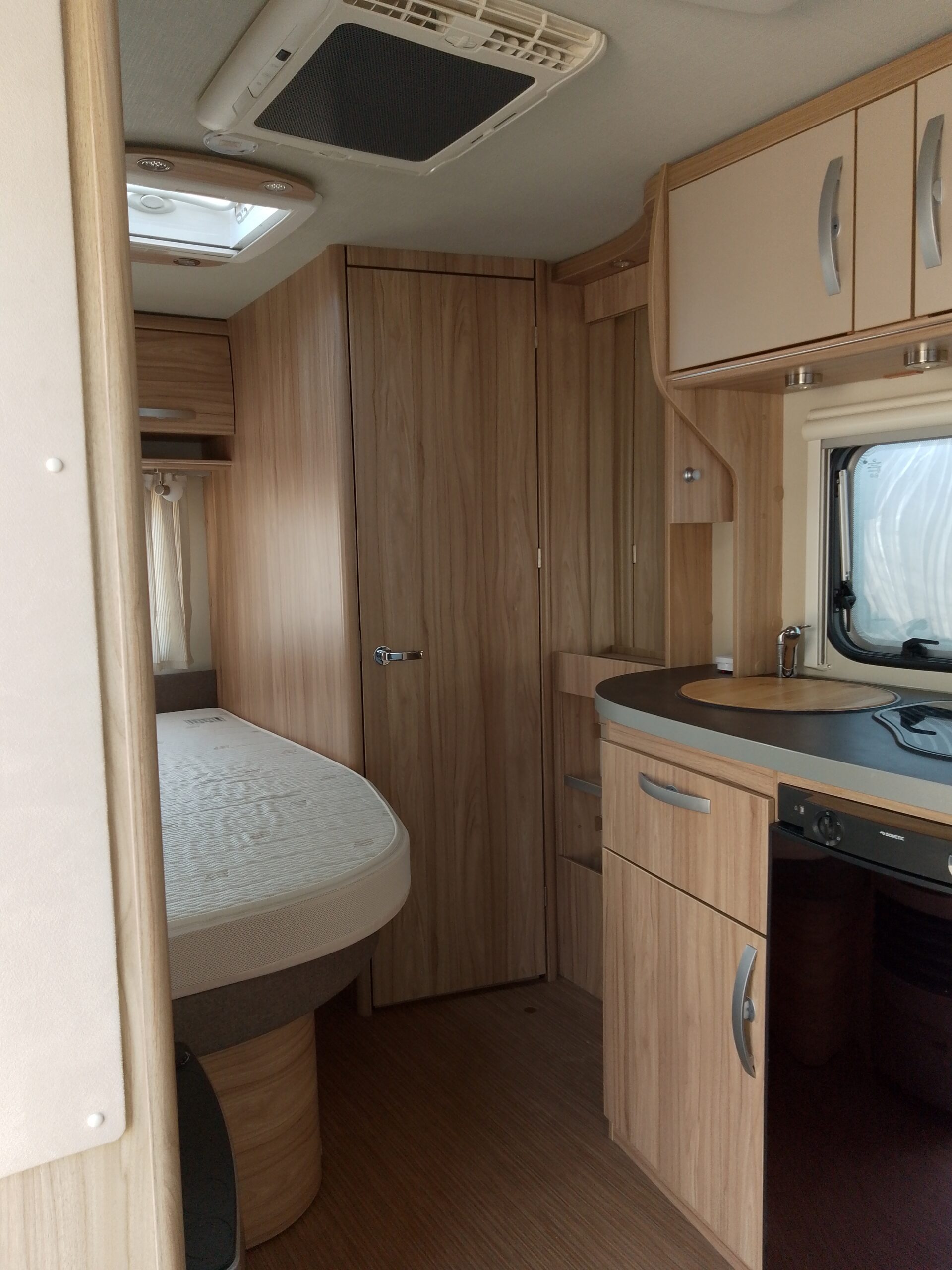 USATO caravan ERIBA NOVA LIGHT - immagine 17