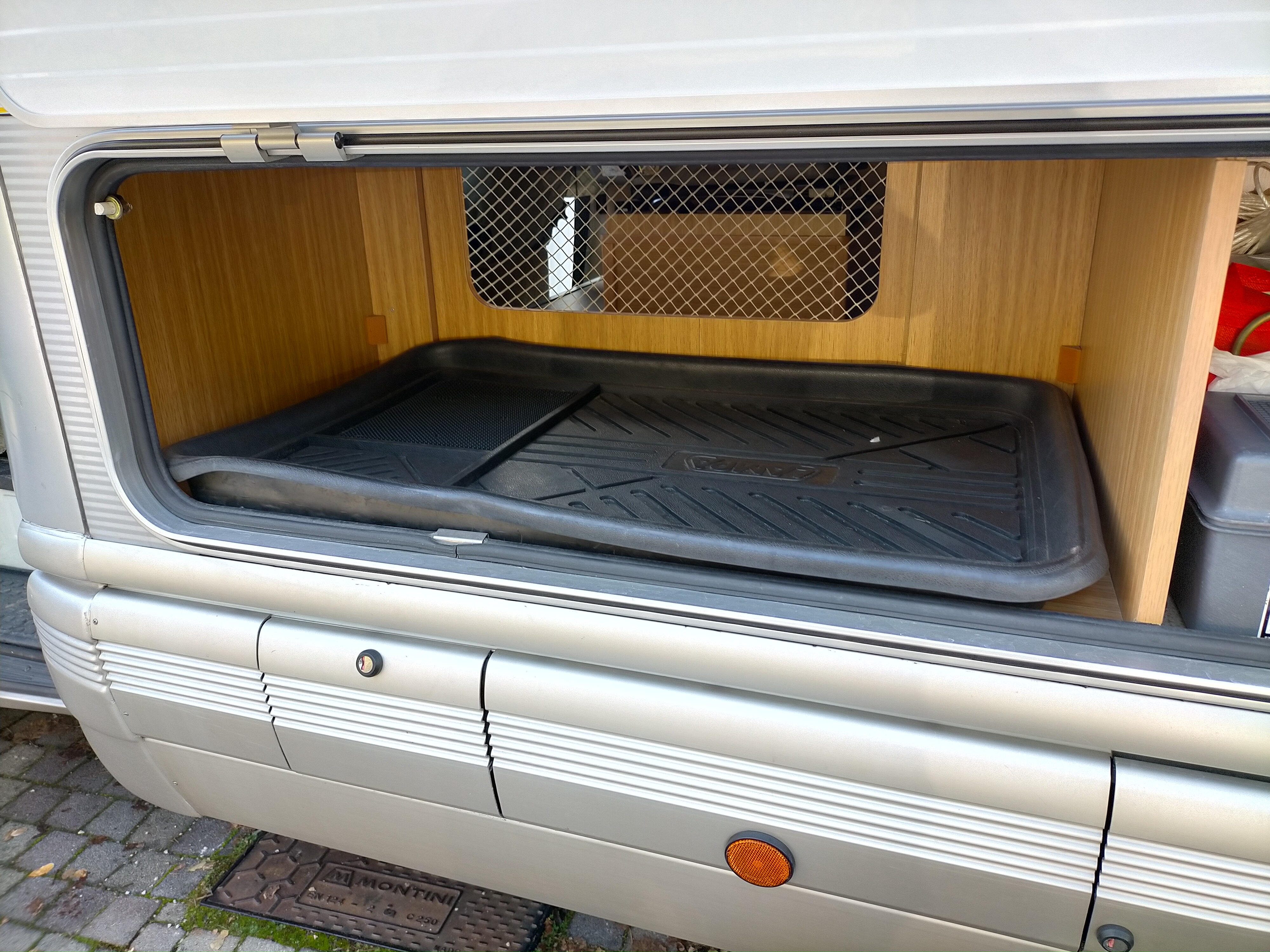 USATO Camper Laika Ecovip 4 su Ford Transit - immagine 33