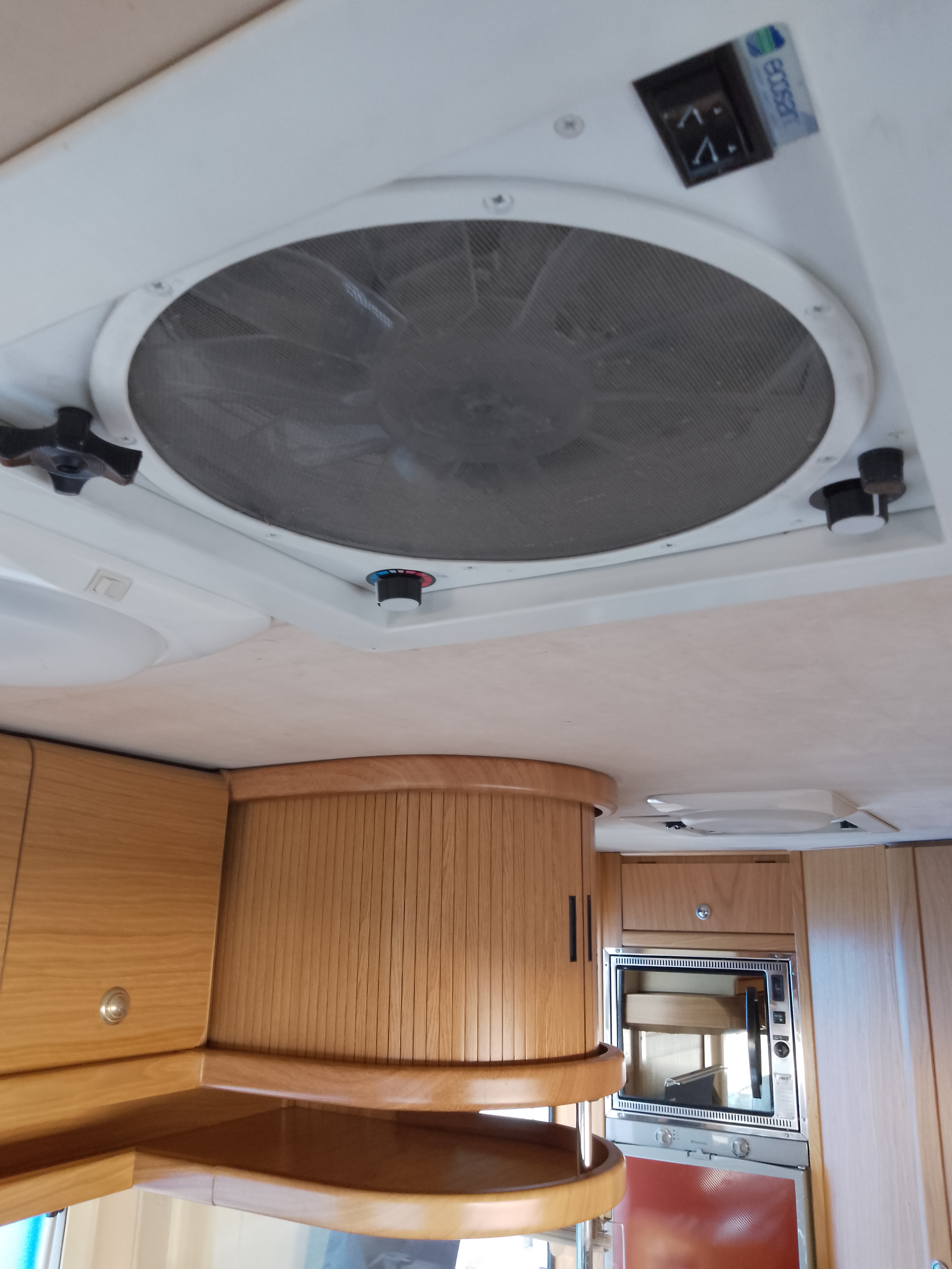 USATO Camper Laika Ecovip 4 su Ford Transit - immagine 22