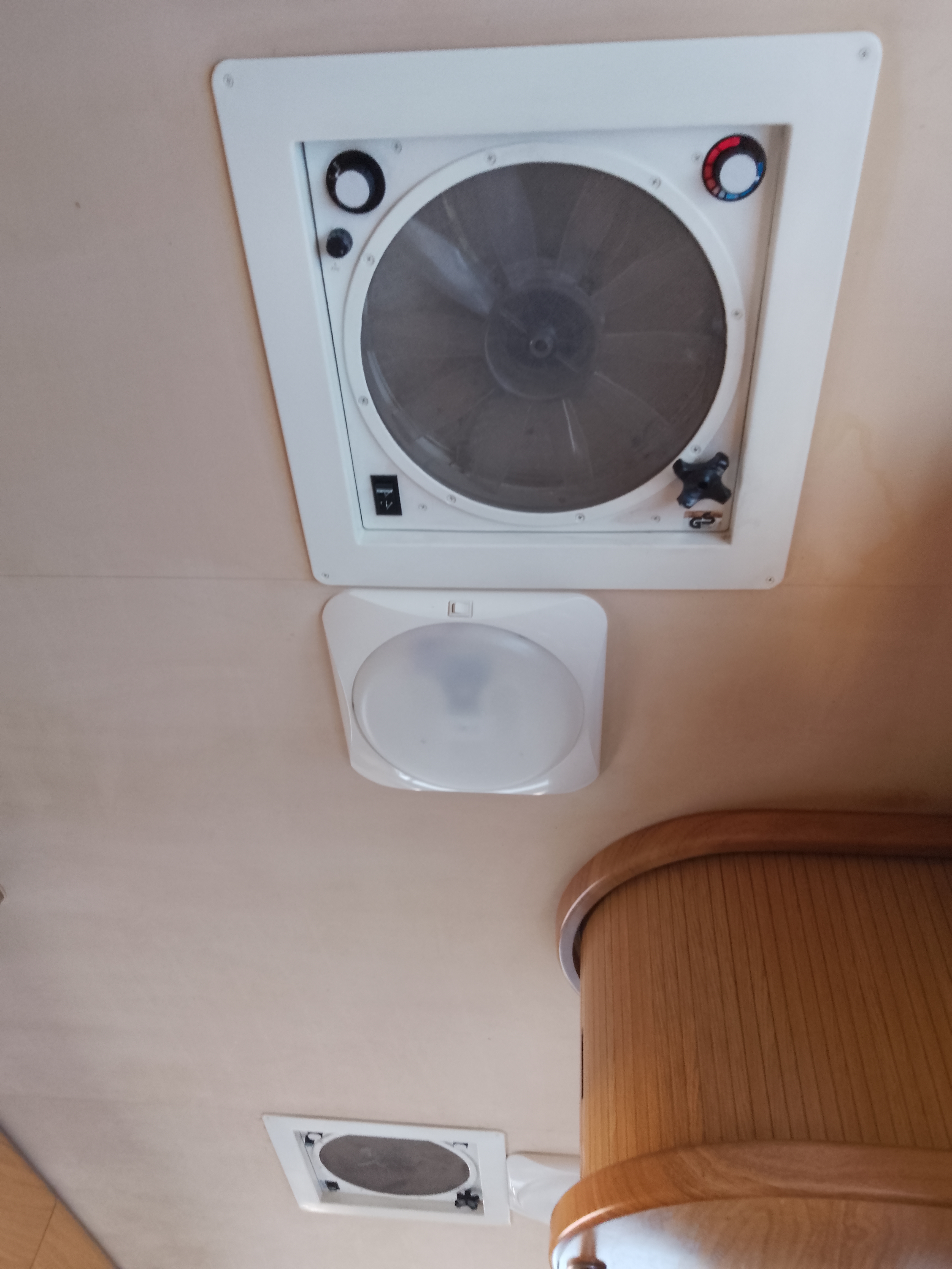 USATO Camper Laika Ecovip 4 su Ford Transit - immagine 23