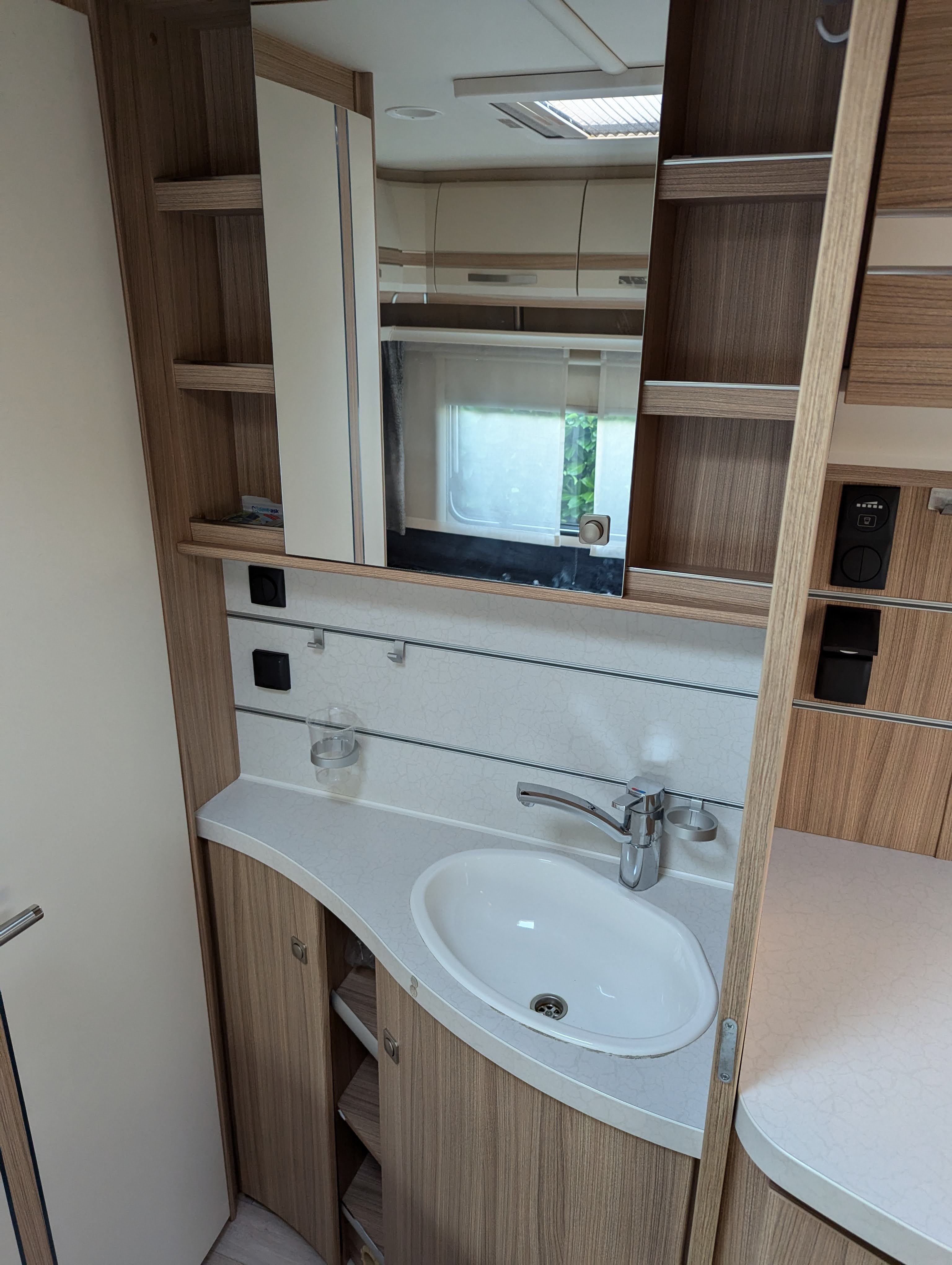 USATO CARAVAN FENDT BIANCO 435 - immagine 13