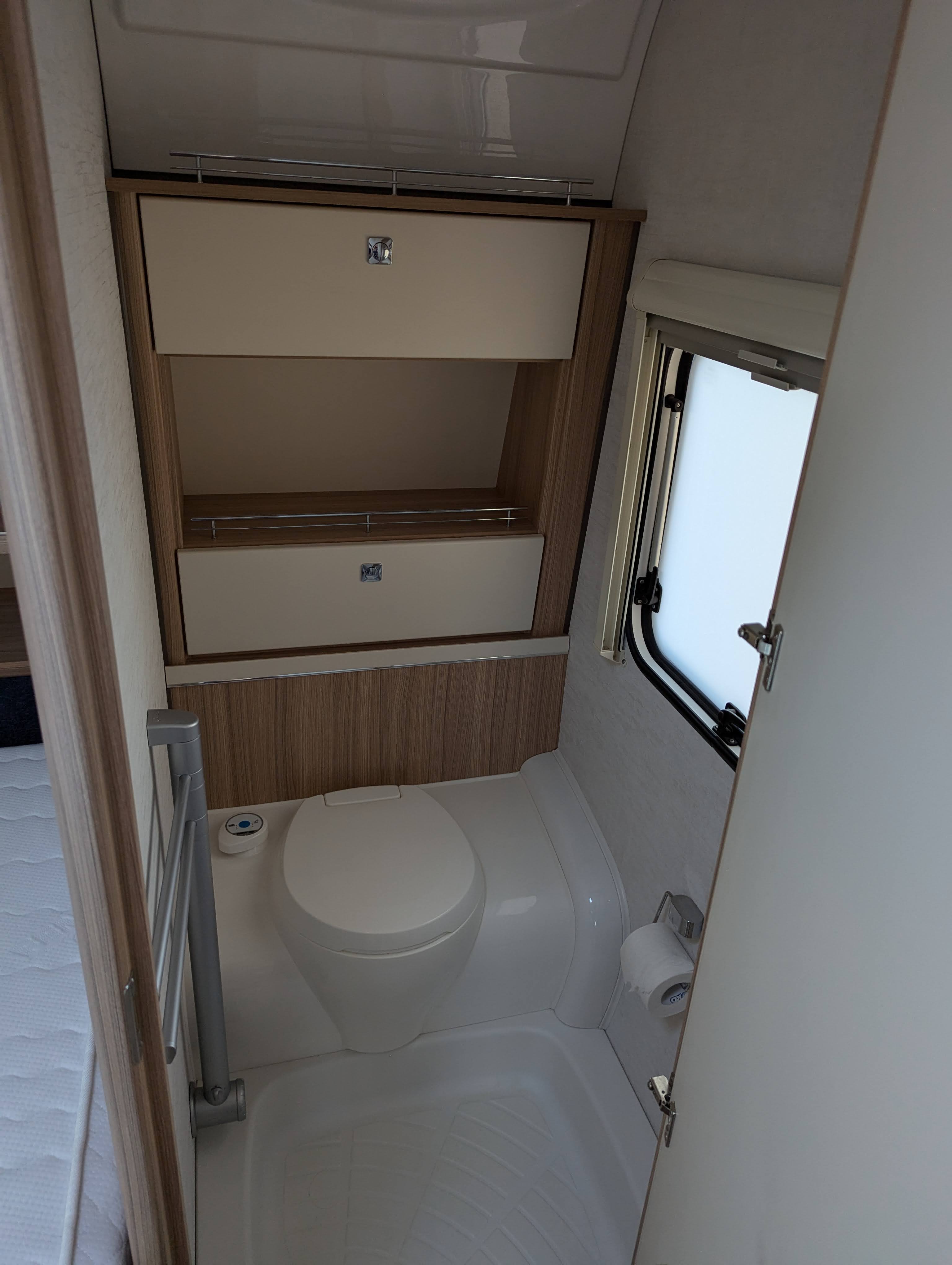 USATO CARAVAN FENDT BIANCO 435 - immagine 16